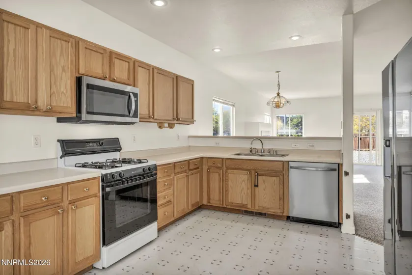2251 Helga, Sparks, Nevada 89431, 3 Bedrooms Bedrooms, ,2 BathroomsBathrooms,Residential,Residential,Helga,0,260012995