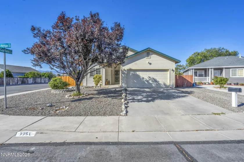 2251 Helga, Sparks, Nevada 89431, 3 Bedrooms Bedrooms, ,2 BathroomsBathrooms,Residential,Residential,Helga,0,260012995
