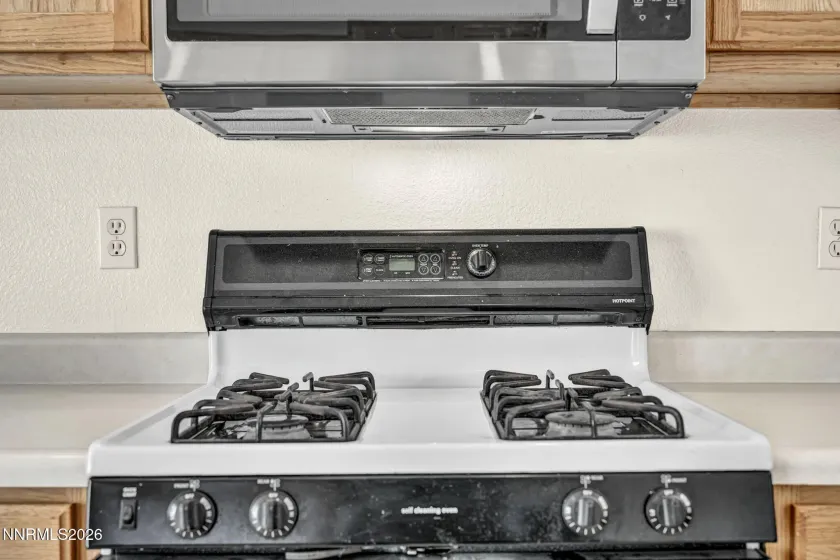 2251 Helga, Sparks, Nevada 89431, 3 Bedrooms Bedrooms, ,2 BathroomsBathrooms,Residential,Residential,Helga,0,260012995