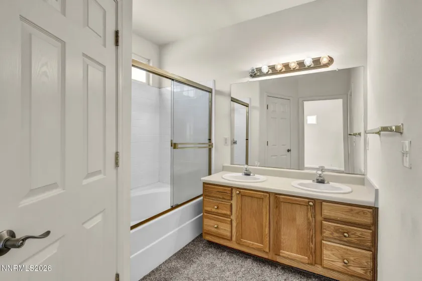 2251 Helga, Sparks, Nevada 89431, 3 Bedrooms Bedrooms, ,2 BathroomsBathrooms,Residential,Residential,Helga,0,260012995