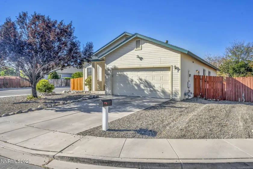 2251 Helga, Sparks, Nevada 89431, 3 Bedrooms Bedrooms, ,2 BathroomsBathrooms,Residential,Residential,Helga,0,260012995