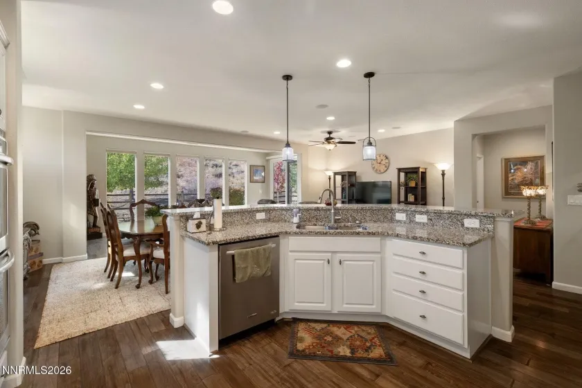 1115 Sugar Creek, Reno, Nevada 89523, 2 Bedrooms Bedrooms, ,2 BathroomsBathrooms,Residential,Residential,Sugar Creek,0,260012997