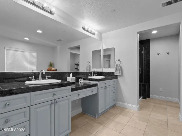 2737 Dome, Sparks, Nevada 89436, 4 Bedrooms Bedrooms, ,3 BathroomsBathrooms,Residential,Residential,Dome,0,260013000