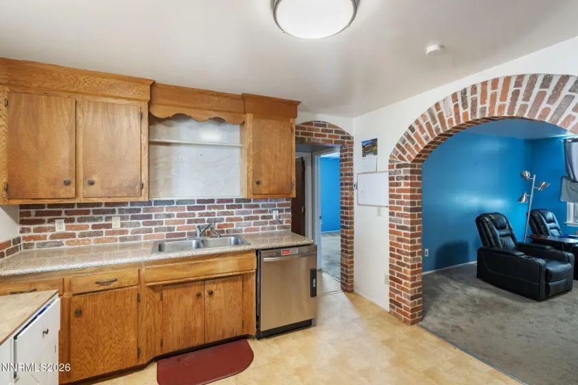 218 Center, Yerington, Nevada 89447, 3 Bedrooms Bedrooms, ,2 BathroomsBathrooms,Residential,Residential,Center,0,260013001