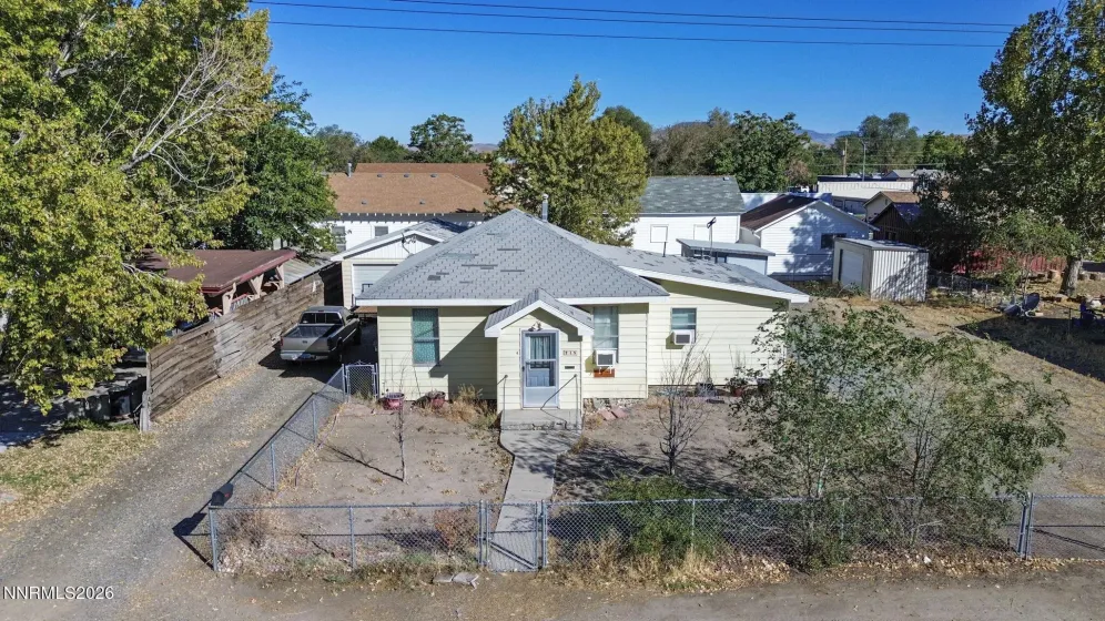 218 Center, Yerington, Nevada 89447, 3 Bedrooms Bedrooms, ,2 BathroomsBathrooms,Residential,Residential,Center,0,260013001