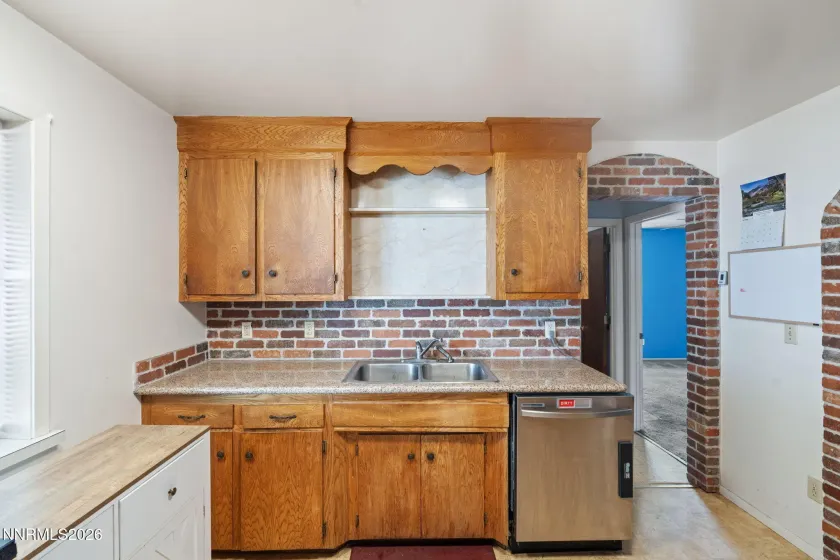 218 Center, Yerington, Nevada 89447, 3 Bedrooms Bedrooms, ,2 BathroomsBathrooms,Residential,Residential,Center,0,260013001