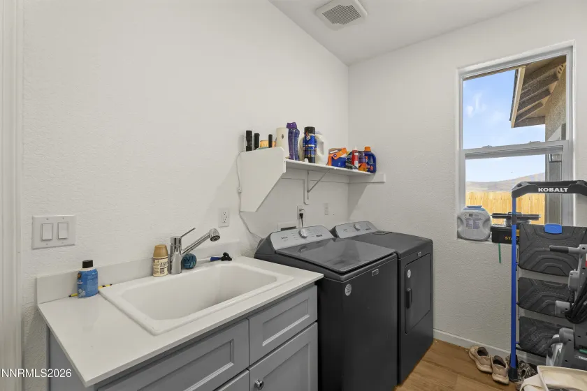 2270 Evelynn, Fernley, Nevada 89408, 3 Bedrooms Bedrooms, ,3 BathroomsBathrooms,Residential,Residential,Evelynn,0,260013003