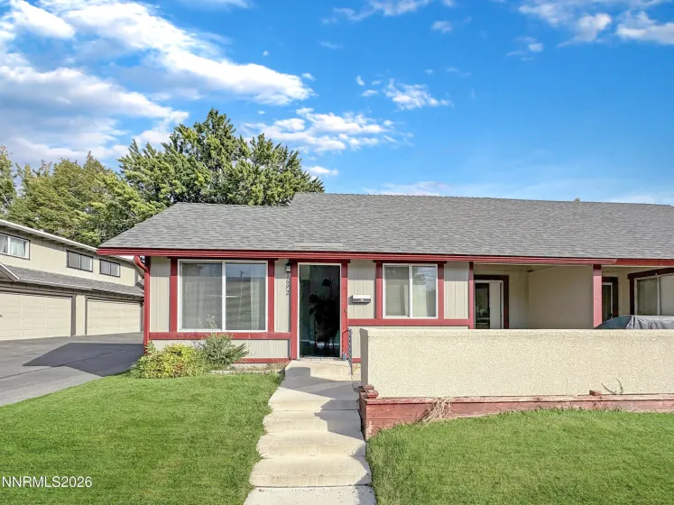 1692 London, Sparks, Nevada 89431, 2 Bedrooms Bedrooms, ,2 BathroomsBathrooms,Residential,Residential,London,0,260013004