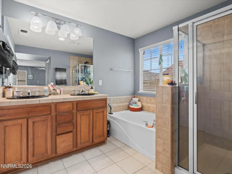 6627 Sportoletti, Sparks, Nevada 89436, 4 Bedrooms Bedrooms, ,3 BathroomsBathrooms,Residential,Residential,Sportoletti,0,260013013