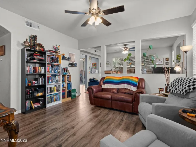 6627 Sportoletti, Sparks, Nevada 89436, 4 Bedrooms Bedrooms, ,3 BathroomsBathrooms,Residential,Residential,Sportoletti,0,260013013