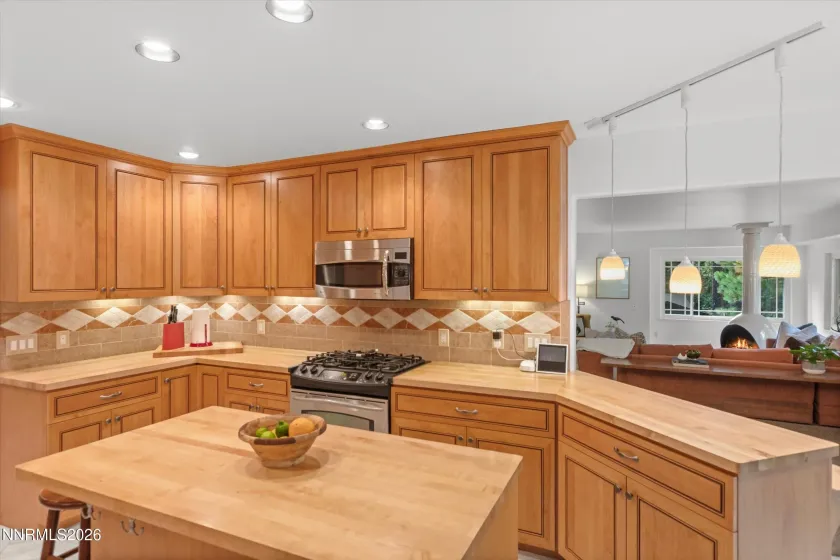 433 Winding, Incline Village, Nevada 89451, 4 Bedrooms Bedrooms, ,4 BathroomsBathrooms,Residential,Residential,Winding,0,260013015