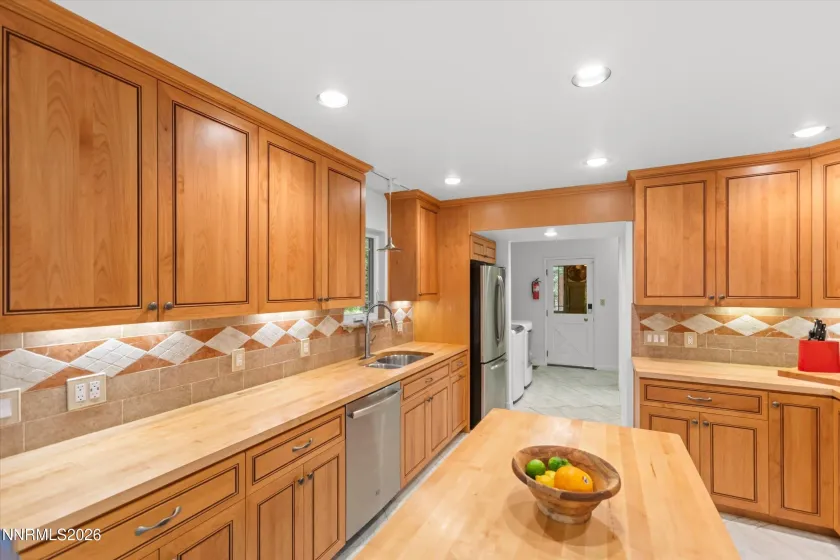433 Winding, Incline Village, Nevada 89451, 4 Bedrooms Bedrooms, ,4 BathroomsBathrooms,Residential,Residential,Winding,0,260013015