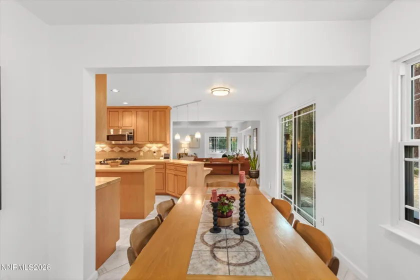 433 Winding, Incline Village, Nevada 89451, 4 Bedrooms Bedrooms, ,4 BathroomsBathrooms,Residential,Residential,Winding,0,260013015