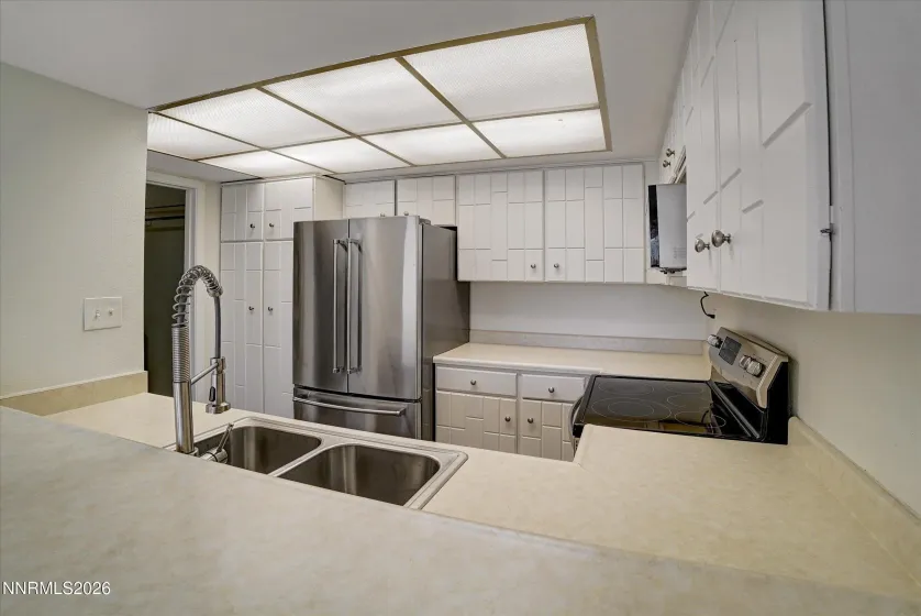 3620 Rosalinda, Reno, Nevada 89503, 3 Bedrooms Bedrooms, ,3 BathroomsBathrooms,Residential,Residential,Rosalinda,0,260013029
