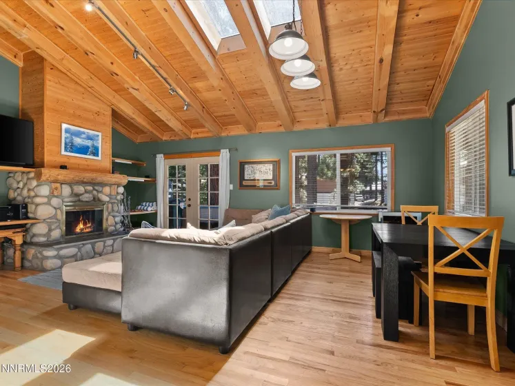 1302 Zurich, Incline Village, Nevada 89451, 3 Bedrooms Bedrooms, ,2 BathroomsBathrooms,Residential,Residential,Zurich,0,260013030