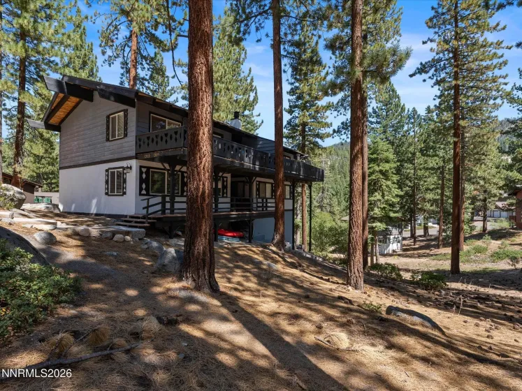 1302 Zurich, Incline Village, Nevada 89451, 3 Bedrooms Bedrooms, ,2 BathroomsBathrooms,Residential,Residential,Zurich,0,260013030
