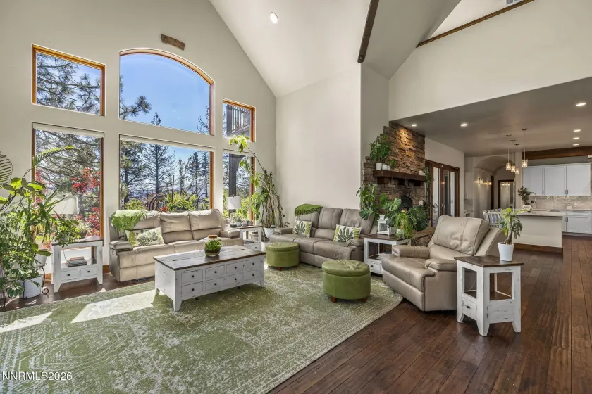 395 Mount Mahogany, Reno, Nevada 89511, 6 Bedrooms Bedrooms, ,8 BathroomsBathrooms,Residential,Residential,Mount Mahogany,0,260013036