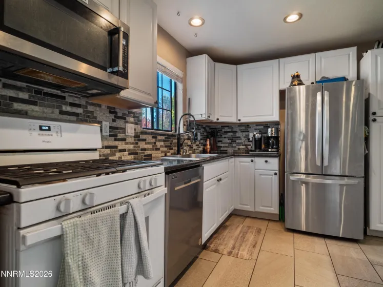 747 Peak, Gardnerville, Nevada 89460, 3 Bedrooms Bedrooms, ,2 BathroomsBathrooms,Residential,Residential,Peak,0,260013038