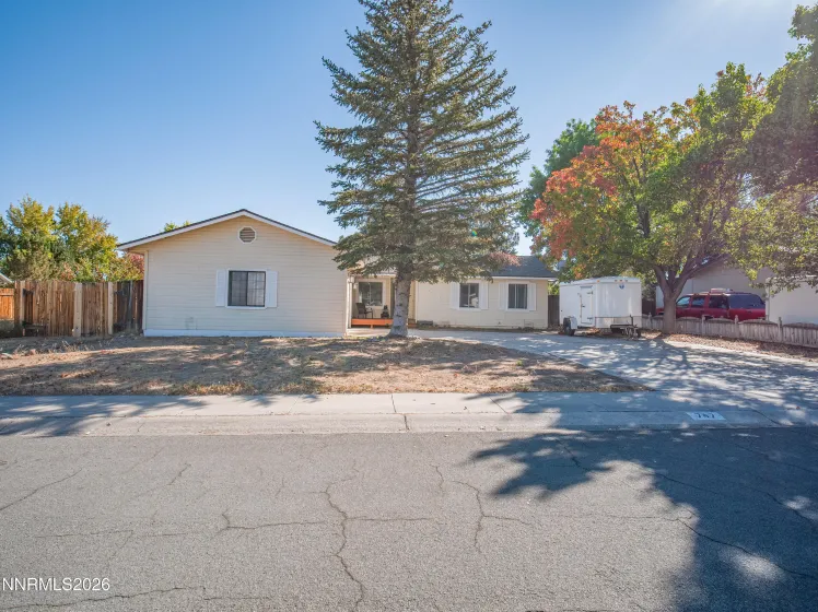 747 Peak, Gardnerville, Nevada 89460, 3 Bedrooms Bedrooms, ,2 BathroomsBathrooms,Residential,Residential,Peak,0,260013038