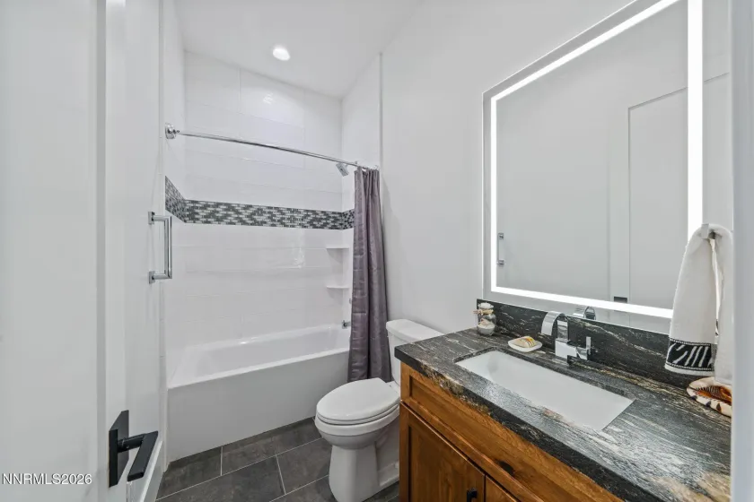 Full Bathroom