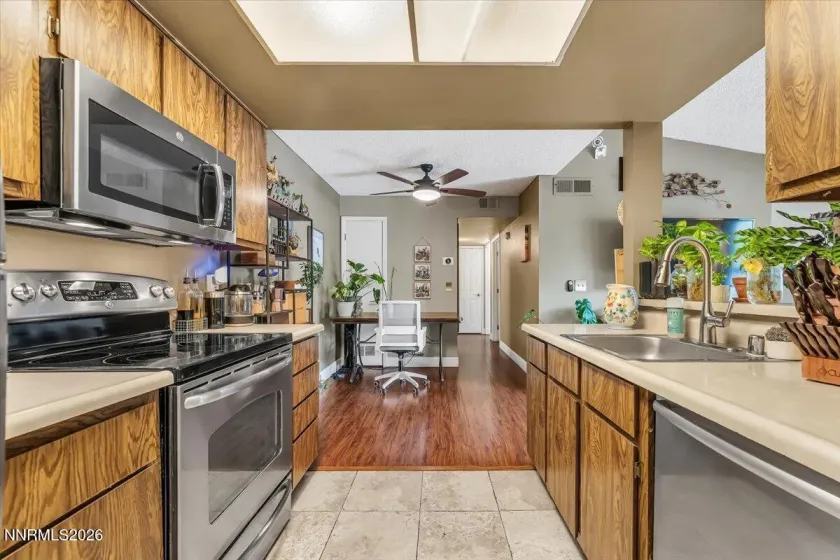 555 Patriot, Reno, Nevada 89511, 2 Bedrooms Bedrooms, ,1 BathroomBathrooms,Residential,Residential,Patriot,0,260013041