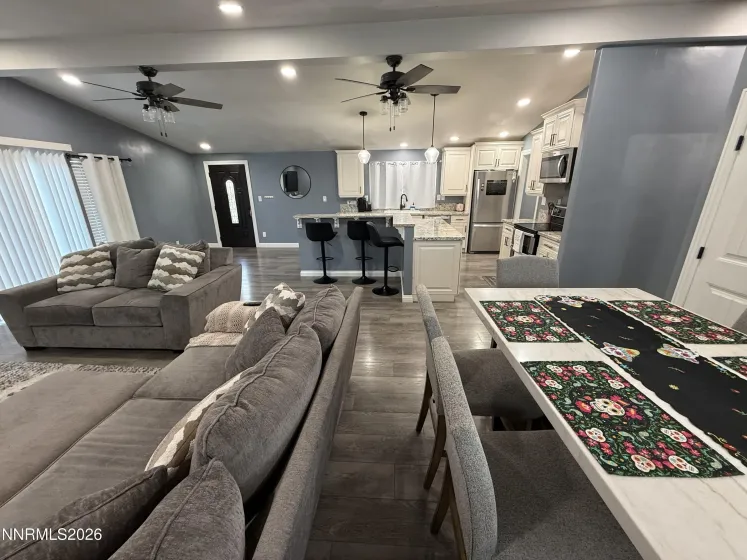 11 Ave De La Couleurs, Sparks, Nevada 89434, 3 Bedrooms Bedrooms, ,2 BathroomsBathrooms,Residential,Residential,Ave De La Couleurs,0,260013043