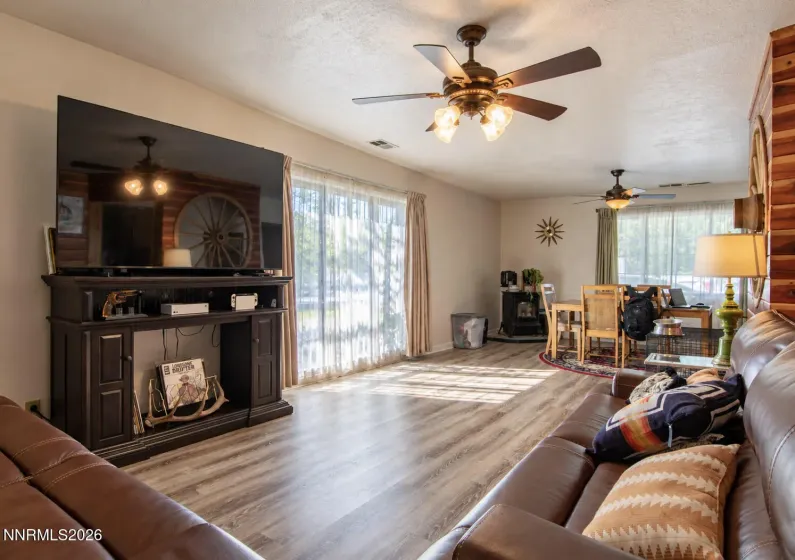 1435 Bridge, Winnemucca, Nevada 89445, 3 Bedrooms Bedrooms, ,2 BathroomsBathrooms,Residential,Residential,Bridge,0,260013047