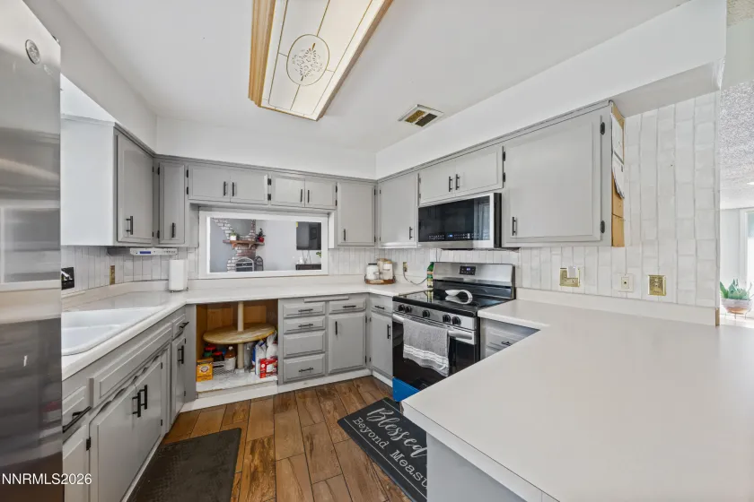 1730 Trabert, Sparks, Nevada 89431, 3 Bedrooms Bedrooms, ,2 BathroomsBathrooms,Residential,Residential,Trabert,0,260013048