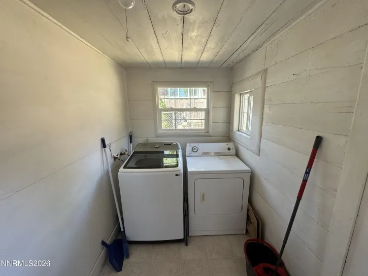 1113 Modoc, Susanville, California 96130, 2 Bedrooms Bedrooms, ,1 BathroomBathrooms,Residential,Residential,Modoc,0,260013054