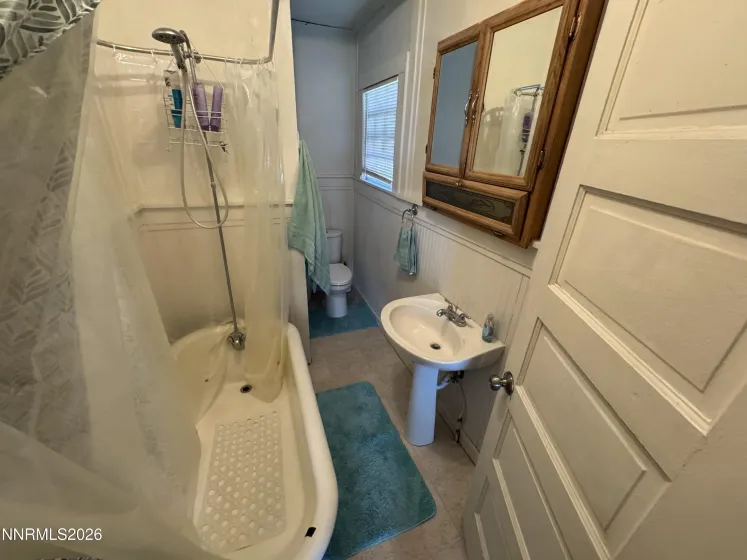 1113 Modoc, Susanville, California 96130, 2 Bedrooms Bedrooms, ,1 BathroomBathrooms,Residential,Residential,Modoc,0,260013054