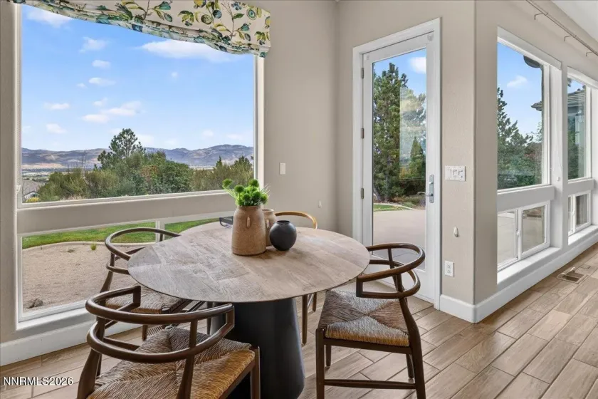 548 Echo Ridge, Reno, Nevada 89511, 4 Bedrooms Bedrooms, ,2 BathroomsBathrooms,Residential,Residential,Echo Ridge,0,260013055