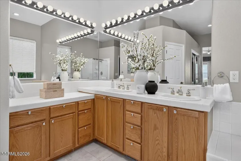 548 Echo Ridge, Reno, Nevada 89511, 4 Bedrooms Bedrooms, ,2 BathroomsBathrooms,Residential,Residential,Echo Ridge,0,260013055