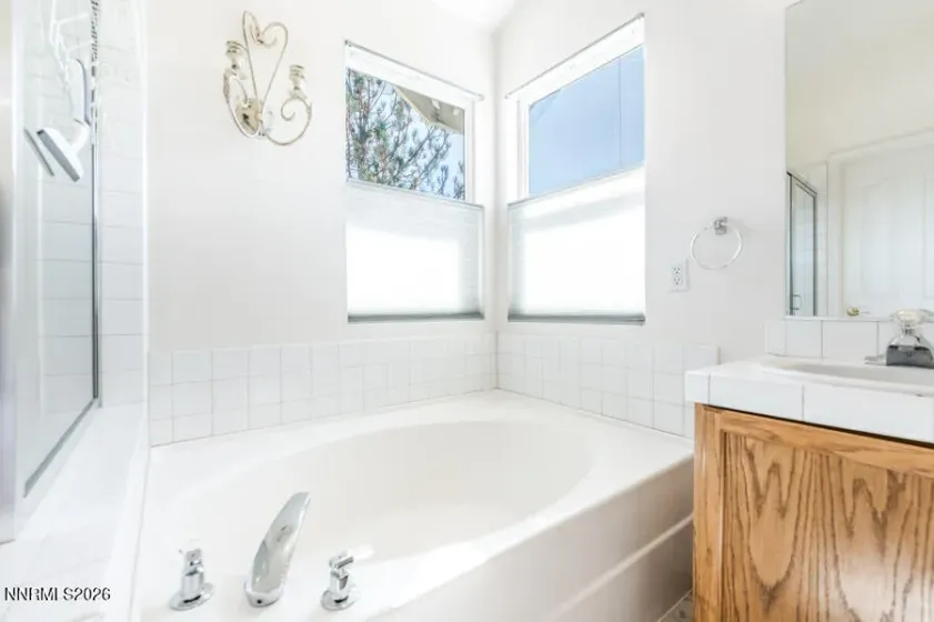 9695 Legacy, Reno, Nevada 89521, 3 Bedrooms Bedrooms, ,3 BathroomsBathrooms,Residential,Residential,Legacy,0,260013059