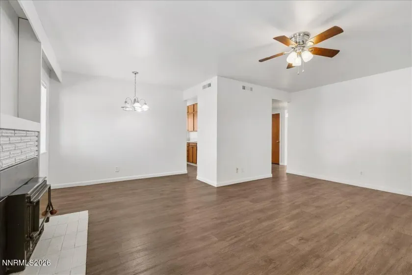 1185 Upton, Sparks, Nevada 89431, 4 Bedrooms Bedrooms, ,2 BathroomsBathrooms,Residential,Residential,Upton,0,260013063