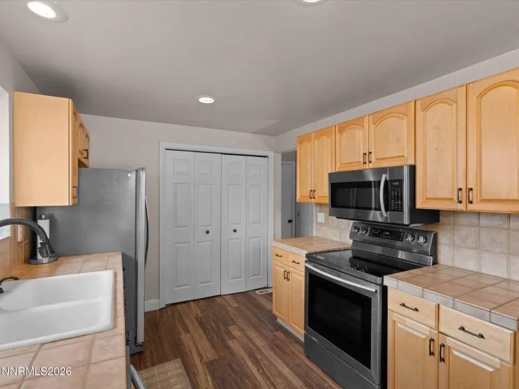 3037 Chollar, Sparks, Nevada 89434, 3 Bedrooms Bedrooms, ,2 BathroomsBathrooms,Residential,Residential,Chollar,0,260013072