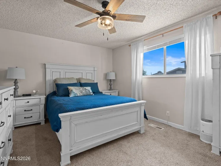3037 Chollar, Sparks, Nevada 89434, 3 Bedrooms Bedrooms, ,2 BathroomsBathrooms,Residential,Residential,Chollar,0,260013072