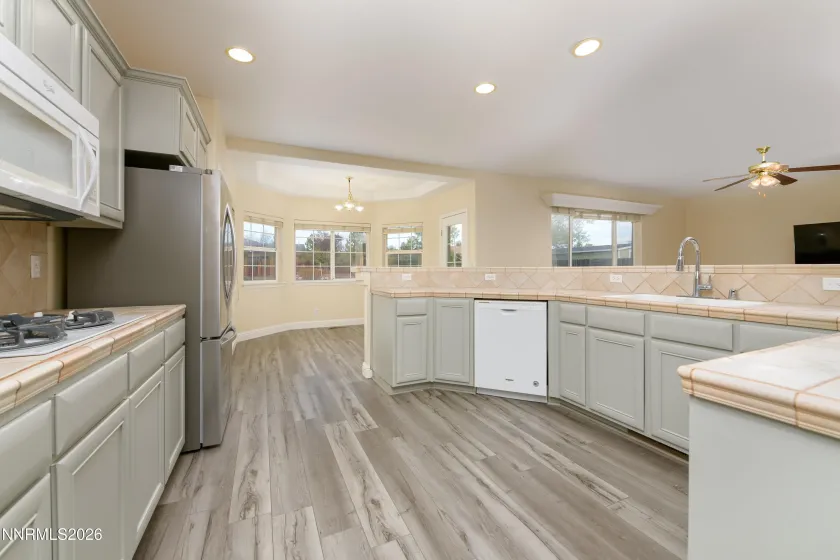 2963 Hot Springs, Minden, Nevada 89423, 3 Bedrooms Bedrooms, ,2 BathroomsBathrooms,Residential,Residential,Hot Springs,0,260013078