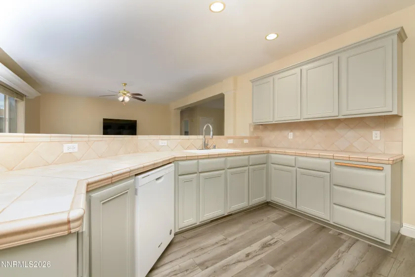 2963 Hot Springs, Minden, Nevada 89423, 3 Bedrooms Bedrooms, ,2 BathroomsBathrooms,Residential,Residential,Hot Springs,0,260013078