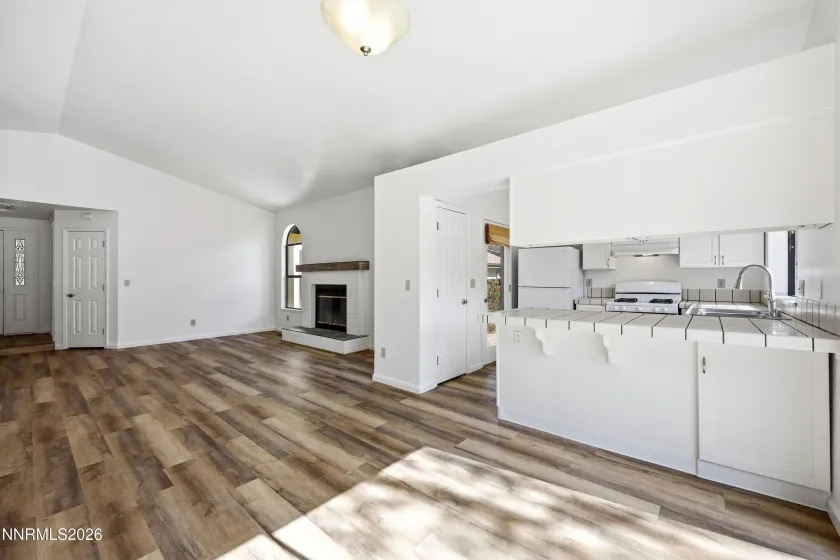 889 Bonanza, Carson City, Nevada 89706, 3 Bedrooms Bedrooms, ,2 BathroomsBathrooms,Residential,Residential,Bonanza,0,260013079