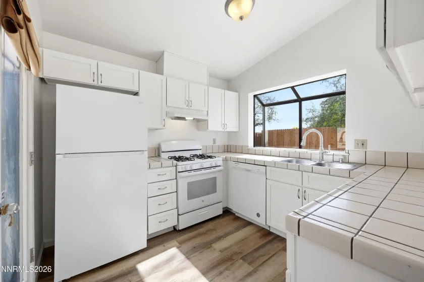 889 Bonanza, Carson City, Nevada 89706, 3 Bedrooms Bedrooms, ,2 BathroomsBathrooms,Residential,Residential,Bonanza,0,260013079