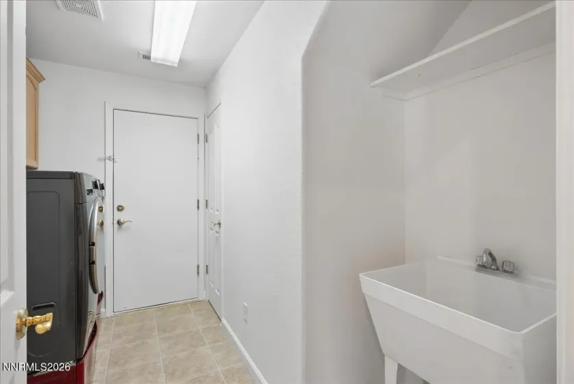 810 Sequoia Pass, Sparks, Nevada 89436, 4 Bedrooms Bedrooms, ,3 BathroomsBathrooms,Residential,Residential,Sequoia Pass,0,260013082