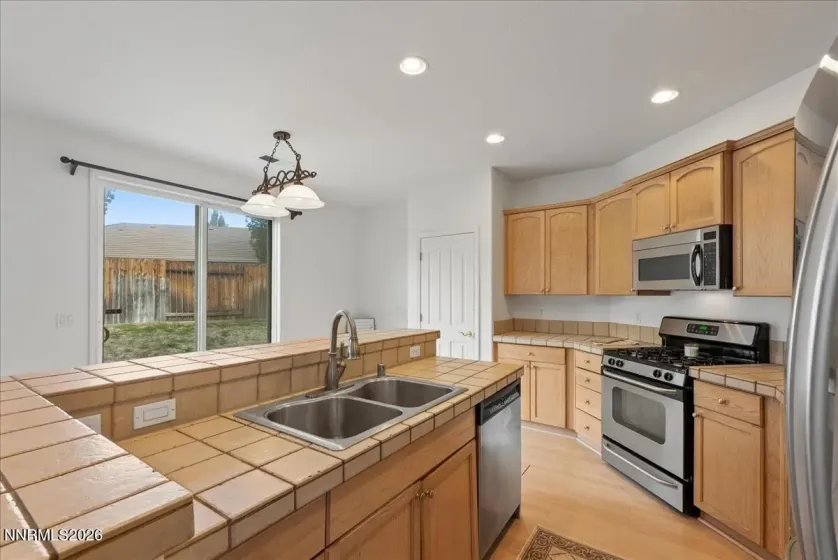 810 Sequoia Pass, Sparks, Nevada 89436, 4 Bedrooms Bedrooms, ,3 BathroomsBathrooms,Residential,Residential,Sequoia Pass,0,260013082