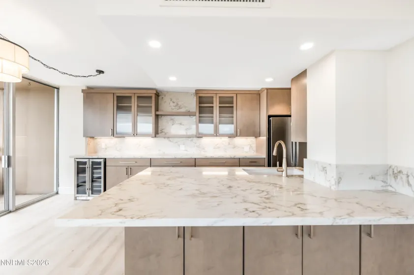 100 Arlington, Reno, Nevada 89501, 2 Bedrooms Bedrooms, ,2 BathroomsBathrooms,Residential,Residential,Arlington,0,260013086