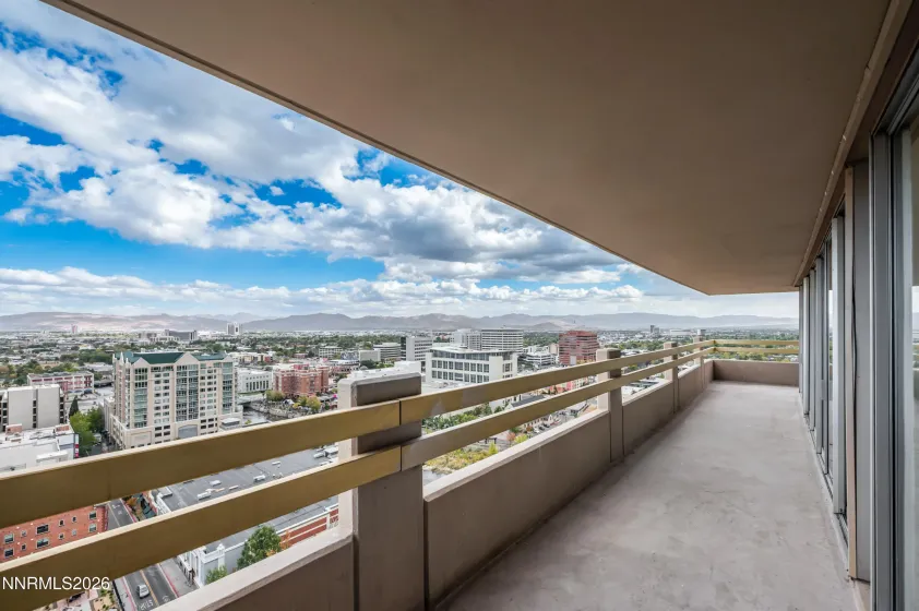 100 Arlington, Reno, Nevada 89501, 2 Bedrooms Bedrooms, ,2 BathroomsBathrooms,Residential,Residential,Arlington,0,260013086