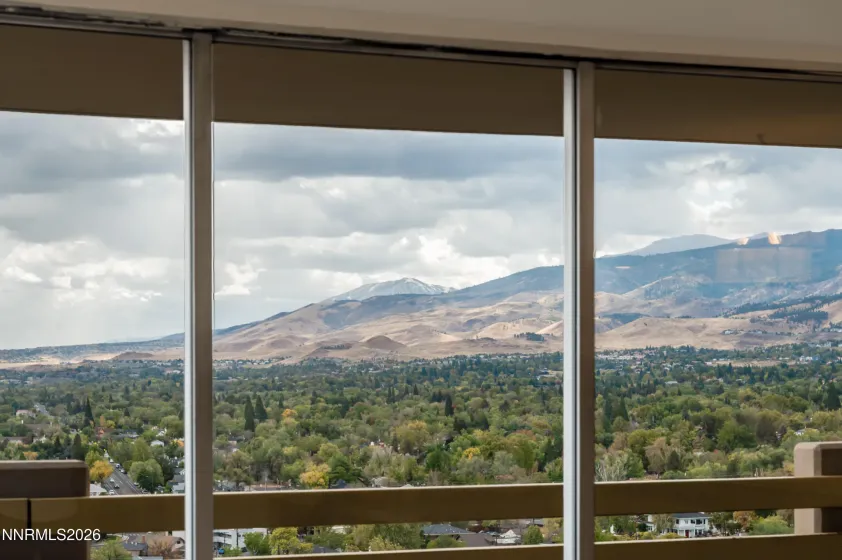 100 Arlington, Reno, Nevada 89501, 2 Bedrooms Bedrooms, ,2 BathroomsBathrooms,Residential,Residential,Arlington,0,260013086