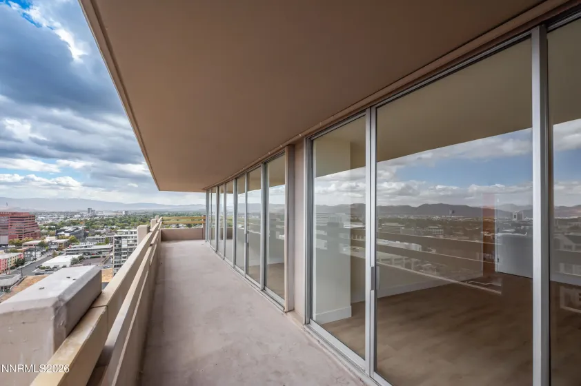 100 Arlington, Reno, Nevada 89501, 2 Bedrooms Bedrooms, ,2 BathroomsBathrooms,Residential,Residential,Arlington,0,260013086