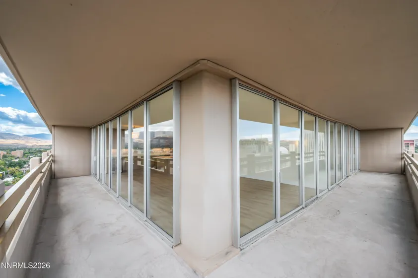 100 Arlington, Reno, Nevada 89501, 2 Bedrooms Bedrooms, ,2 BathroomsBathrooms,Residential,Residential,Arlington,0,260013086
