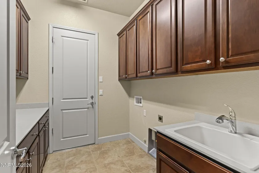 9315 Wrenwood Court, Reno, Nevada 89523, 3 Bedrooms Bedrooms, ,2 BathroomsBathrooms,Residential,Residential,Wrenwood Court,0,260013087