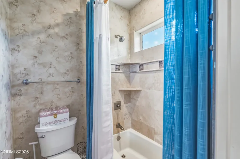 1888 Laurel Ridge, Reno, Nevada 89523, 5 Bedrooms Bedrooms, ,6 BathroomsBathrooms,Residential,Residential,Laurel Ridge,0,260013088