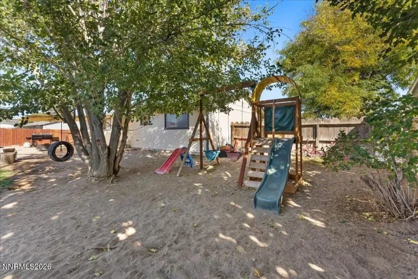 410 Curry, Fernley, Nevada 89408, 3 Bedrooms Bedrooms, ,1 BathroomBathrooms,Residential,Residential,Curry,0,260013092